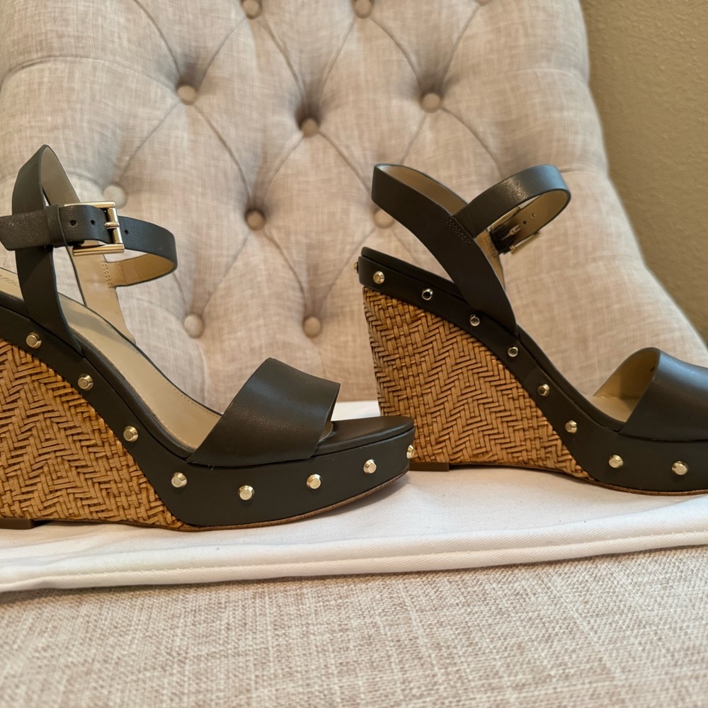 Michael Kors Black and Green Wedge Sandals